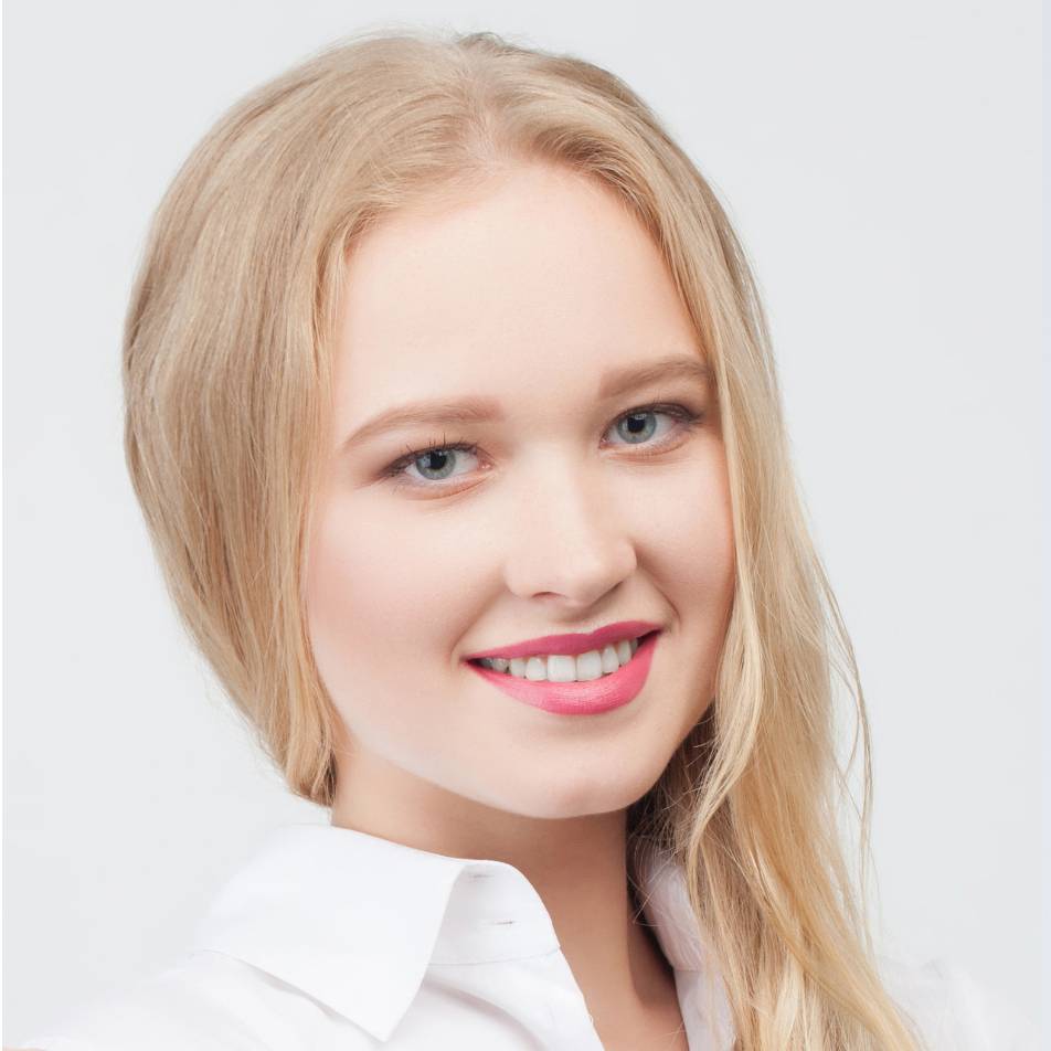 SMILING Girl 3